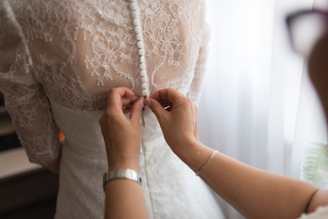 Guide to Wedding Dress Shopping