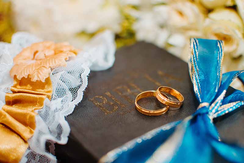 Wedding Traditions You Can Skip