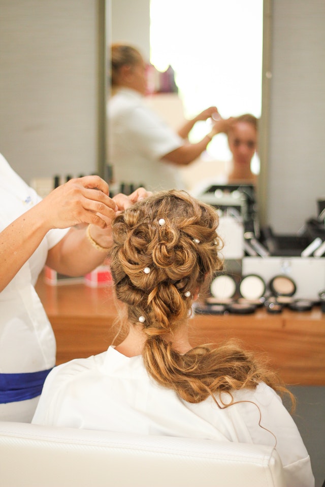 Getting Ready Tips and Timeline - Hair and Make up